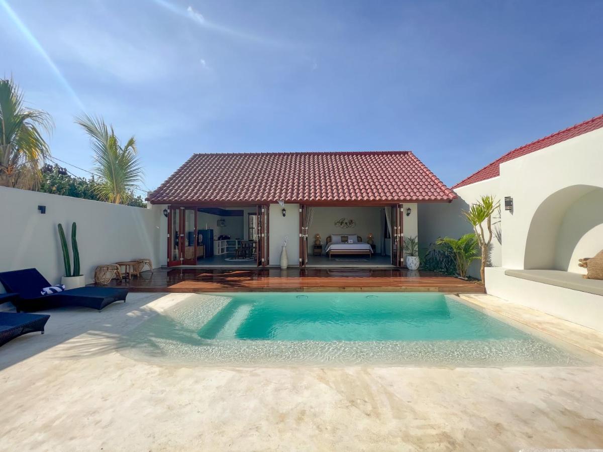 Moana Villa & Suites Bingin อูลูวาตู ภายนอก รูปภาพ
