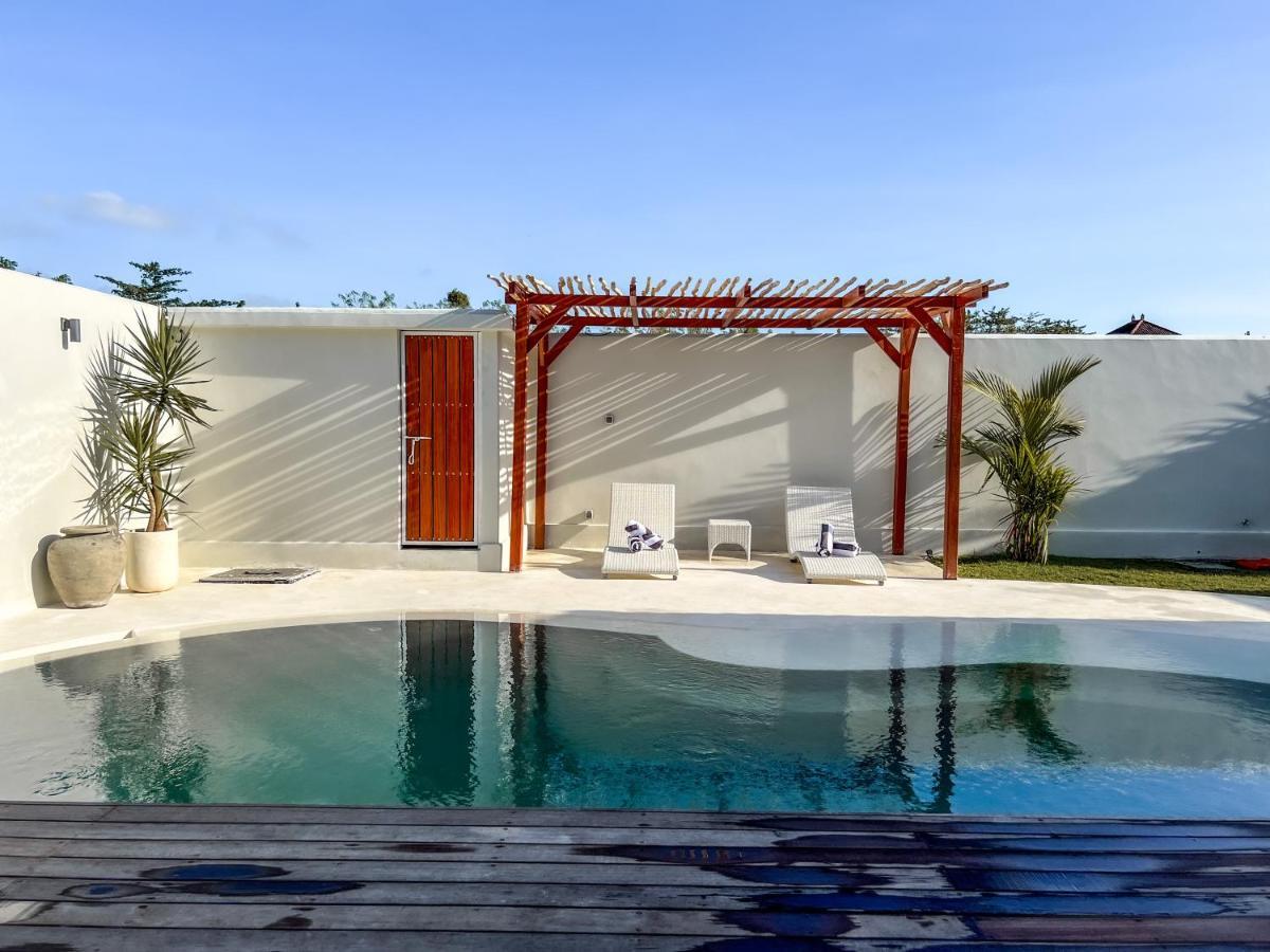Moana Villa & Suites Bingin อูลูวาตู ภายนอก รูปภาพ
