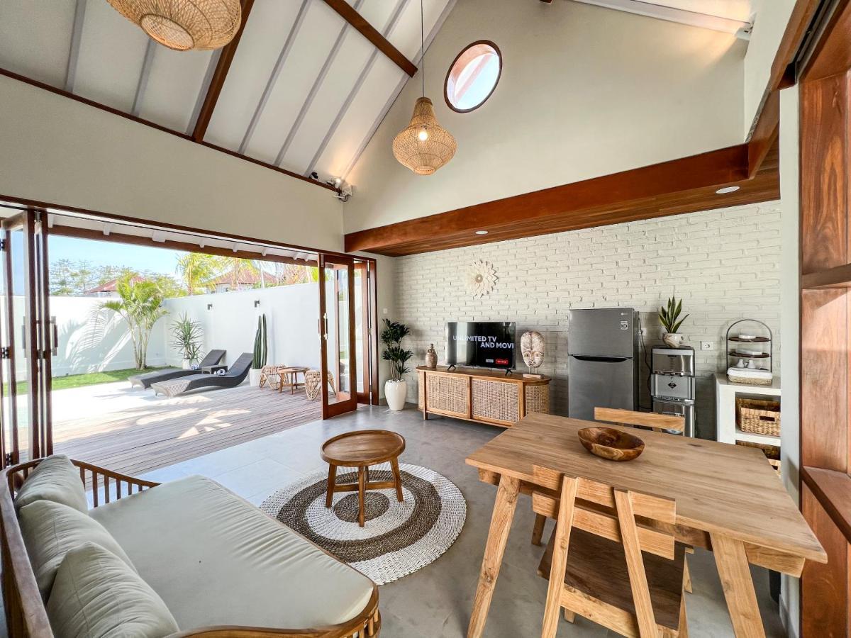 Moana Villa & Suites Bingin อูลูวาตู ภายนอก รูปภาพ