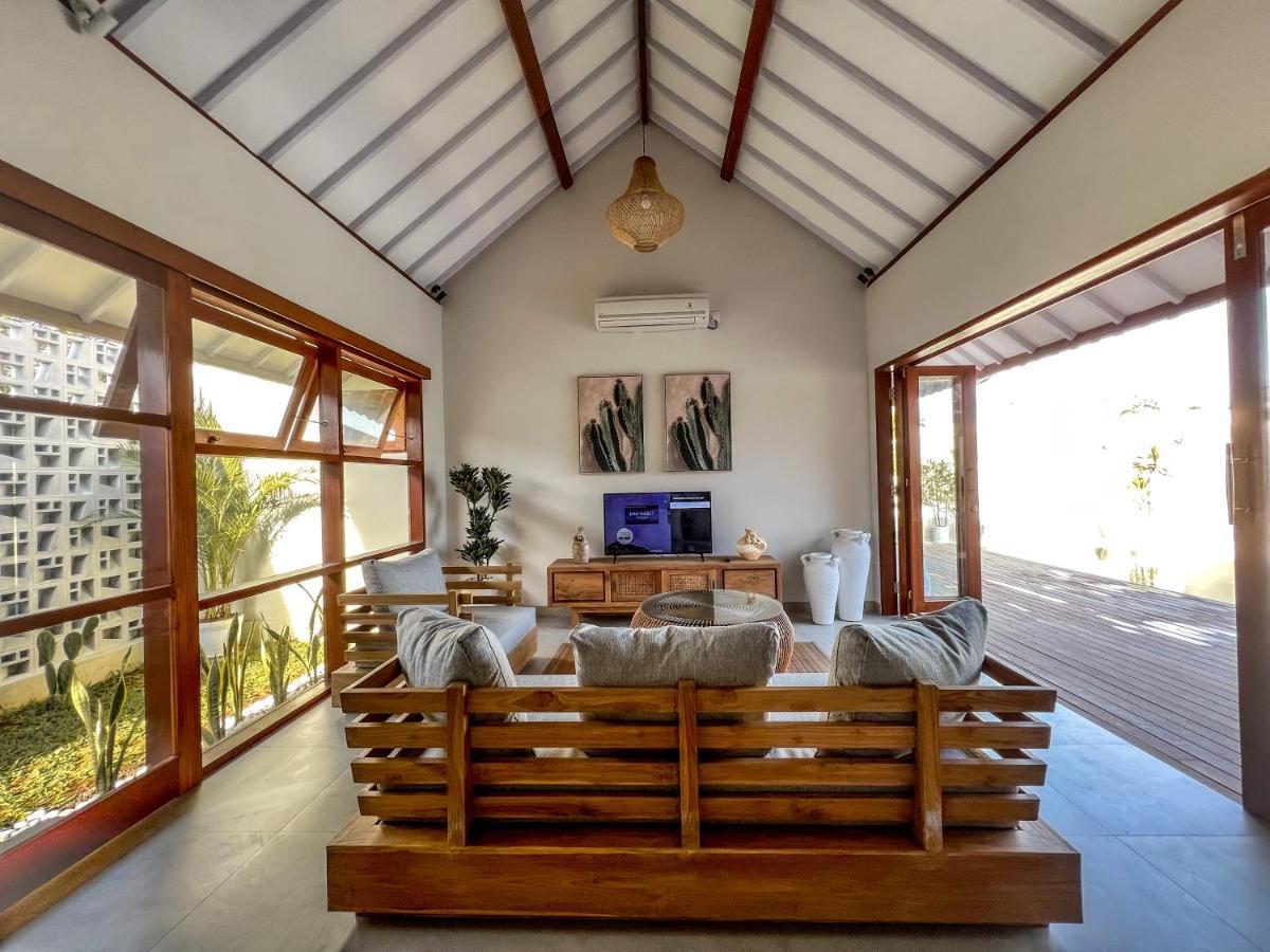 Moana Villa & Suites Bingin อูลูวาตู ภายนอก รูปภาพ